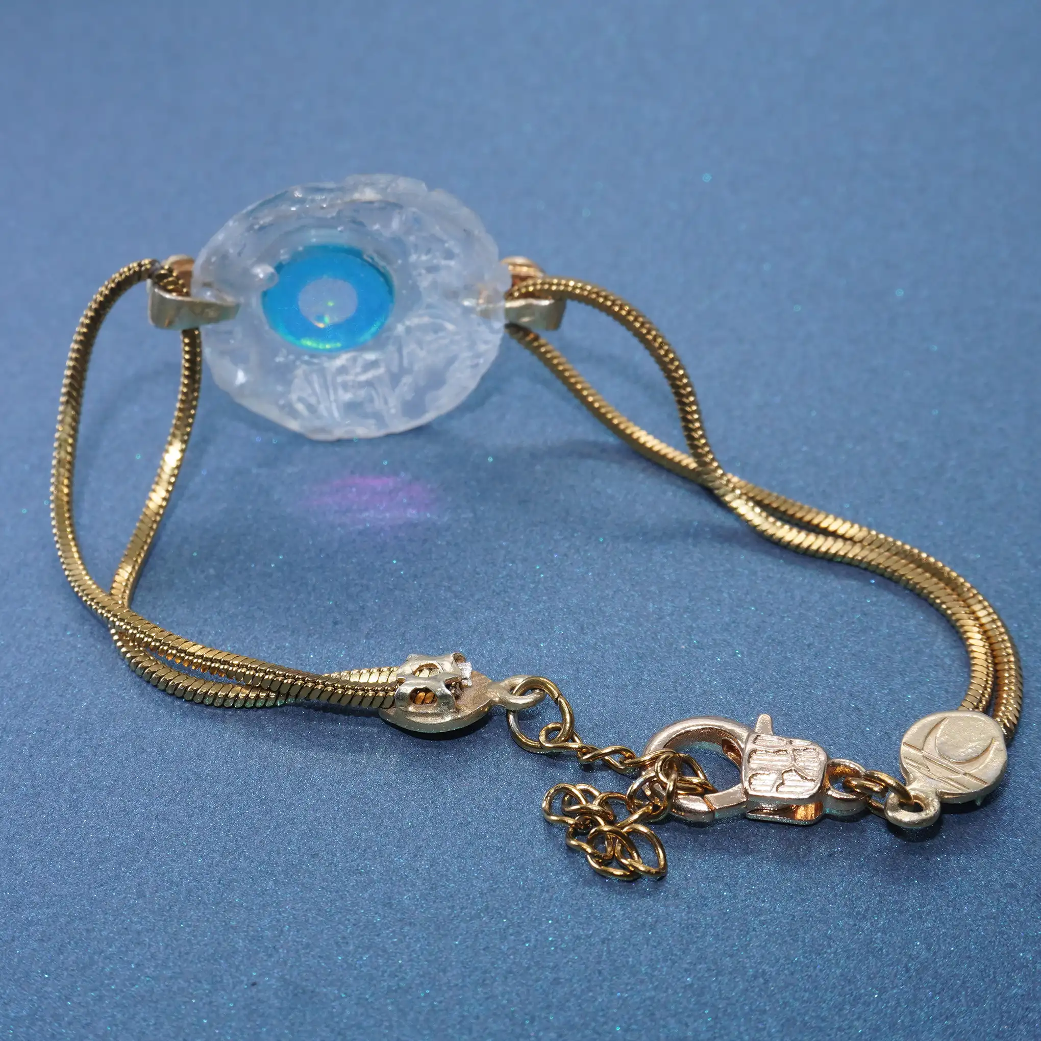 átlátszó karkötő 2