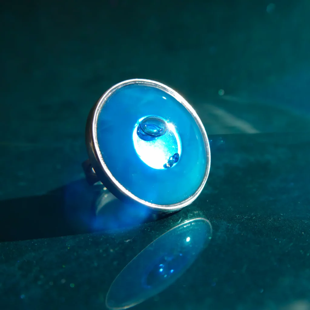 türkiz gyűrű kék gyémánttal