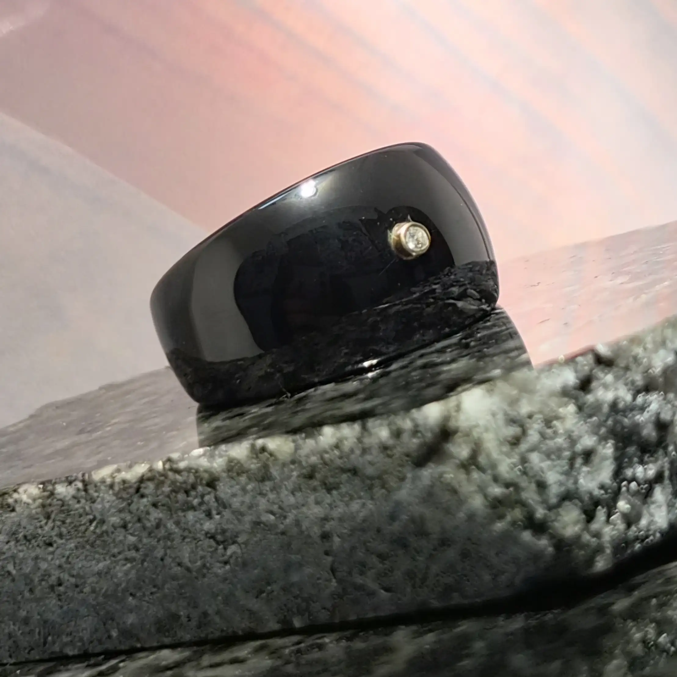 fekete gyűrű foglalat gyémánttal arany foglalat